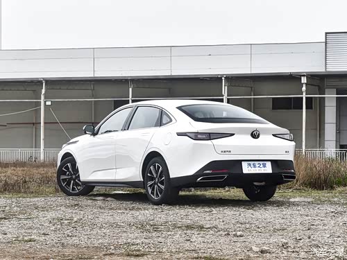 售9.39万元 长安逸动plus 高能版上市