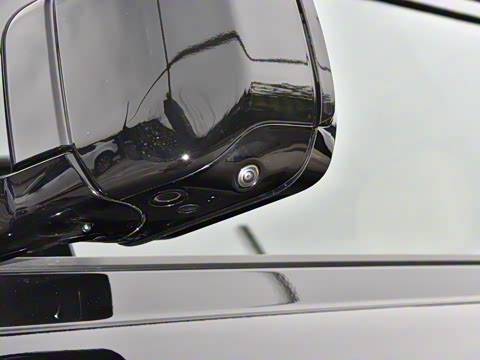 2025�� 90 5.0T V8