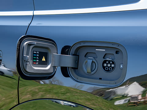 2025�� ���� Ultra�� 53.4kWh 6����