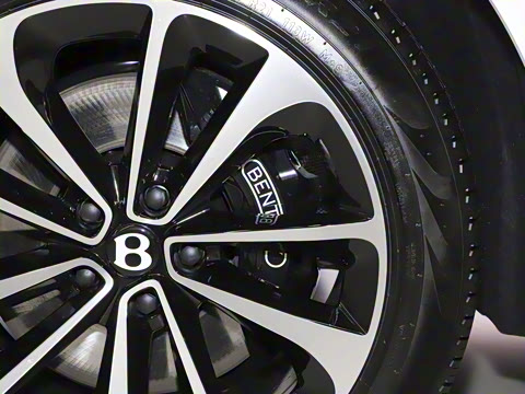 2024�� 4.0T V8 ������