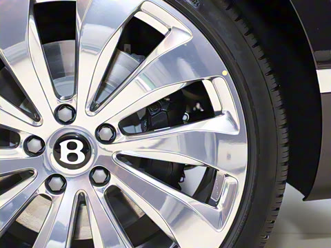 2024�� V8 Edition 8