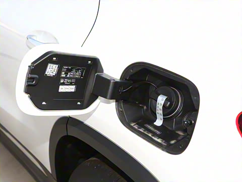 2025�� �Ŀ� GLA 220