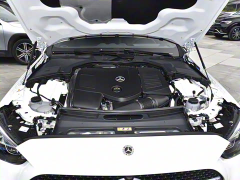 2025�� �Ŀ� C 200 L �˶���