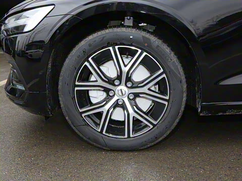 2025�� B4 ���ݺ�����