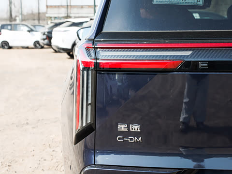 2025�� 180 ��������Ultra���� 6��