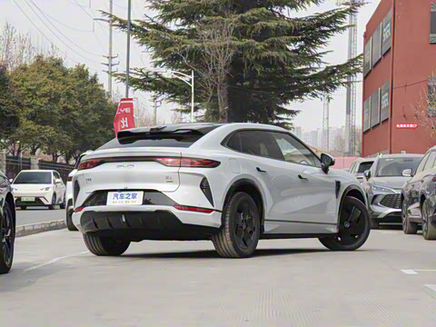 2025�� �Ǽݰ� 550km ׿Խ��