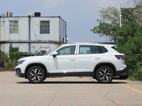 2025�� �Ŀ� ������ 300TSI