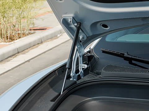 2025�� EV 701KM�����״�������