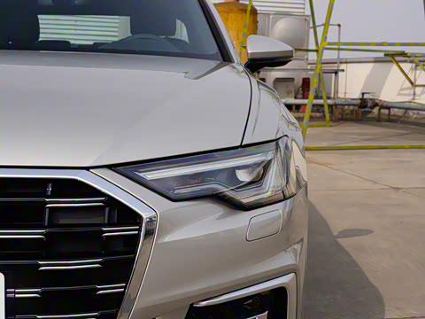 2025�� 45 TFSI quattro ��ѡ������