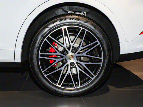 2025�� Cayenne S E-Hybrid 3.0T