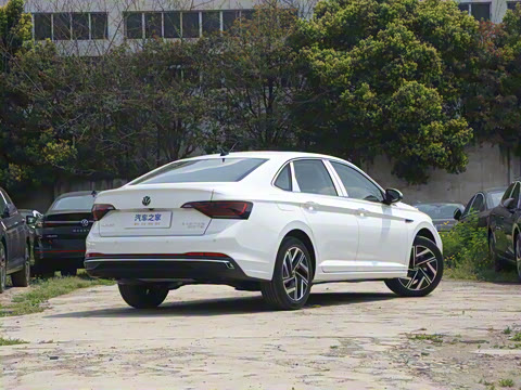 2025�� �Ŀ�� 300TSI DSG��Խ��