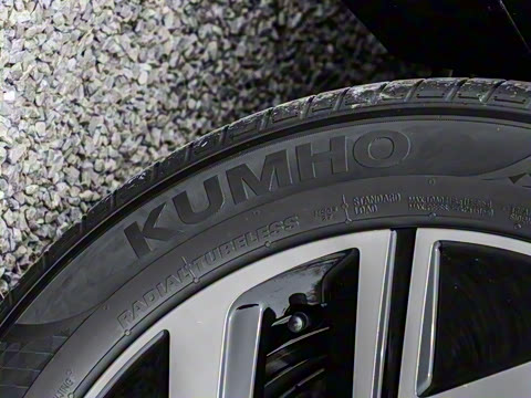 2025�� �Ŀ� 300TSI DSG��Խ��