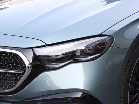 2025�� E 300 �������˶���