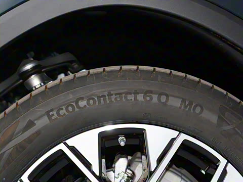 2024�� GLC 260 L 4MATIC ������ 5��