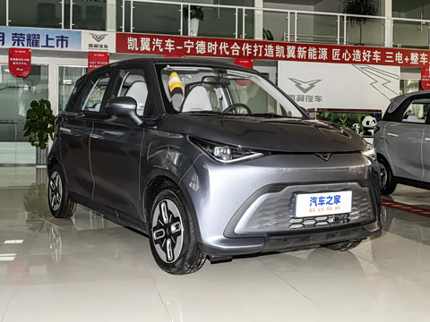 2025�� Mate 300km׷���