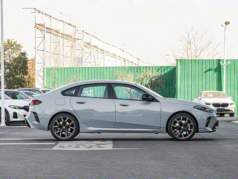 2025�� 225L M�˶���ҹ��װ