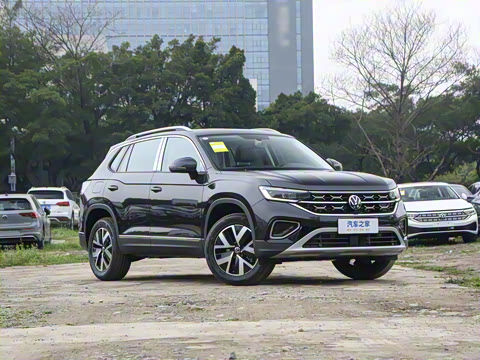 2025�� ������ 300TSI