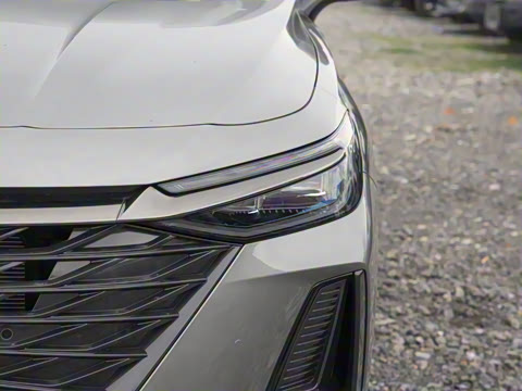 2025�� 2.0T �Զ���+