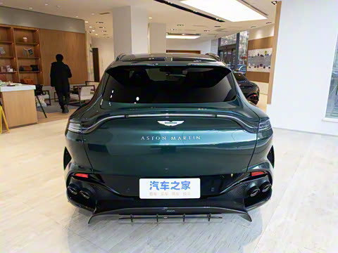 2025�� 4.0T V8 707