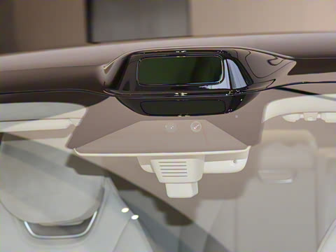 2025�� 705km Max