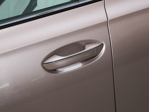 2025�� Pro 380TSI �ǿ���ҫ��