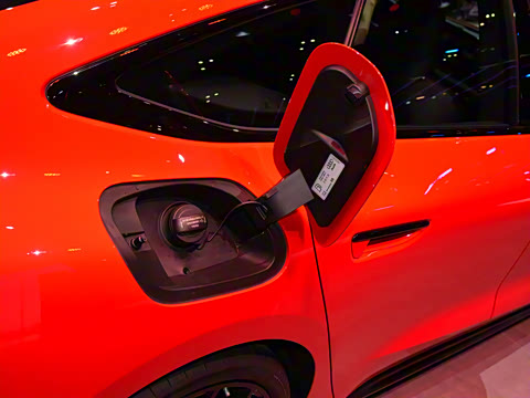 2026�� TFSI quattro 150kW �׷�������