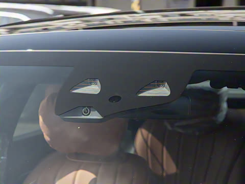 2025�� S 400 L ������