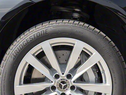 2025�� S 400 L ������