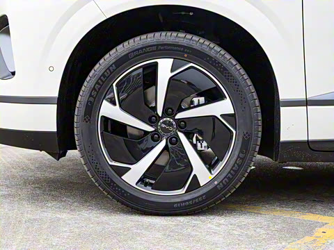 2025�� EV 605�캽Pro��