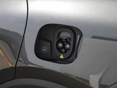 2024�� Macan ��������