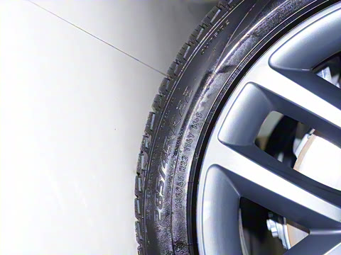 2025�� 400PS Dynamic SE