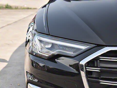 2025�� �Ŀ� 55 TFSI quattro ����������