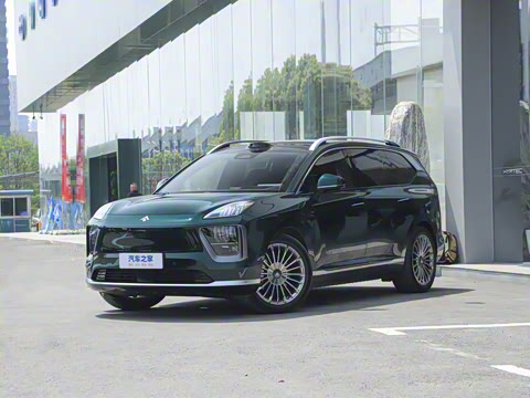 2025�� 700 Ultra�������������״��