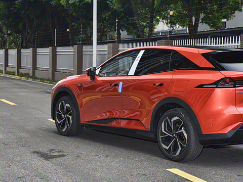 2025�� 285Max ��ΪǬ���Ǽ�ADS SE���̰�