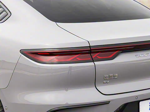 2025�� EV �Ǽݰ� 605KM������