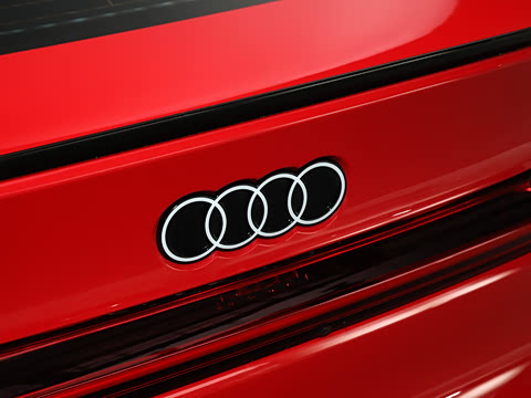 2026�� TFSI quattro 150kW �׷�������