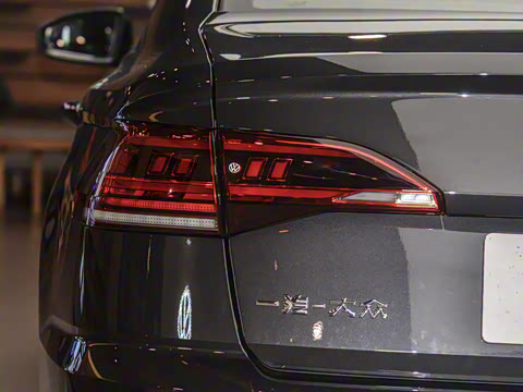 2025�� 300TSI DSG���а�