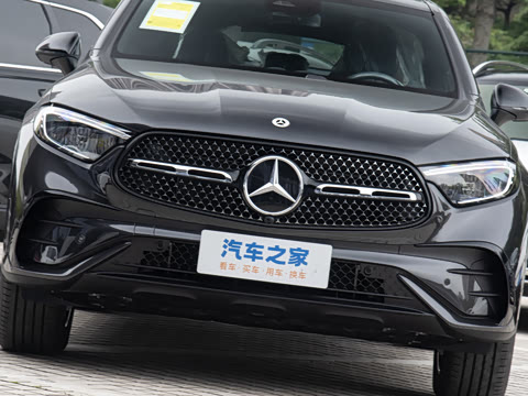 2025�� �Ŀ� GLC 260 4MATIC ����SUV