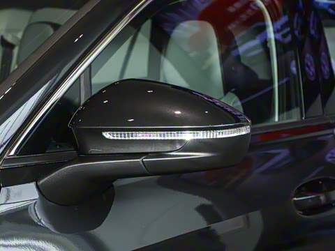 2025�� ̽��L 330TSI ������Ӣ