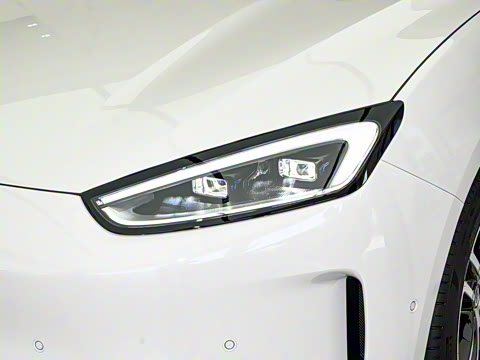 2025�� ����   Ultra ������