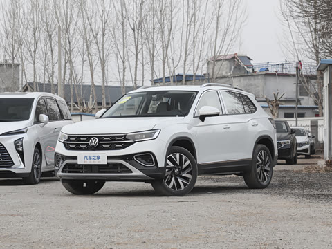 2025�� ������ 330TSI