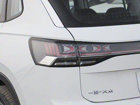 2025�� ������ 330TSI