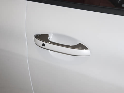 2025�� 2.0T ����