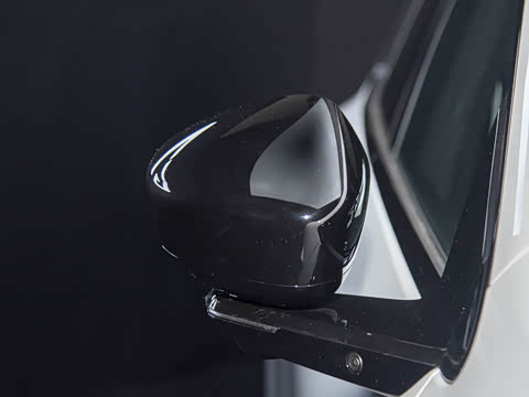 2025�� 702 �������� Ultra