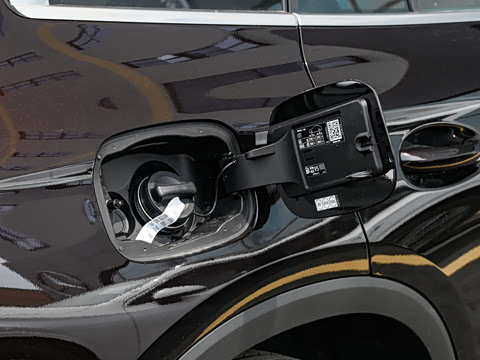 2024�� GLC 260 L 4MATIC ������ 5��