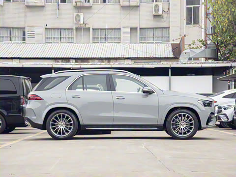 2025�� GLE 450 4MATIC ������
