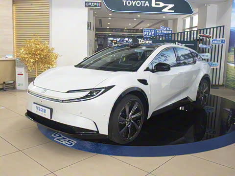 2025�� 630 PRO���а�