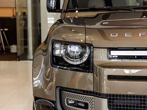 2025�� 110 3.0T P400 X-Dynamic HSE