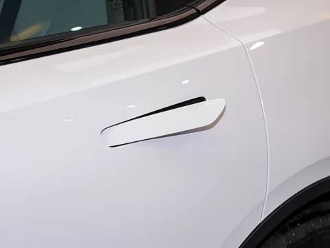 2025�� 300Ultra  �����Ǽ�AD PRO���̰�