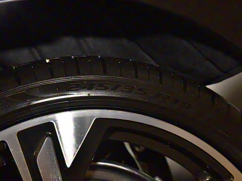 2024�� 40 TFSI ����������(��ҹ��)